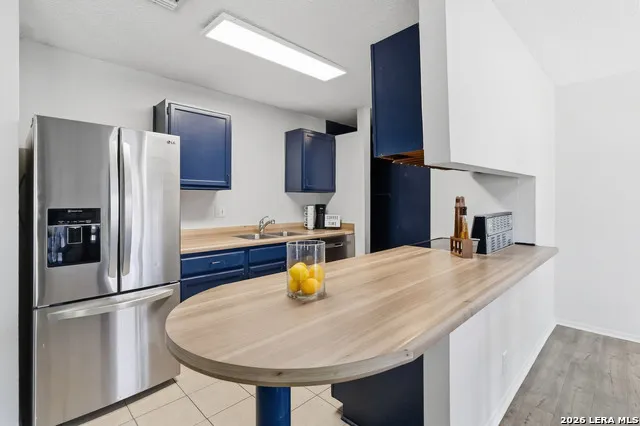 6823 MOUNTAIN SPRING ST San Antonio, TX 78249