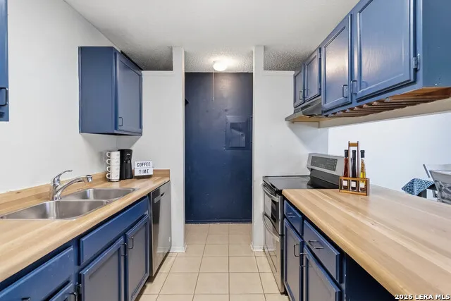 6823 MOUNTAIN SPRING ST San Antonio, TX 78249