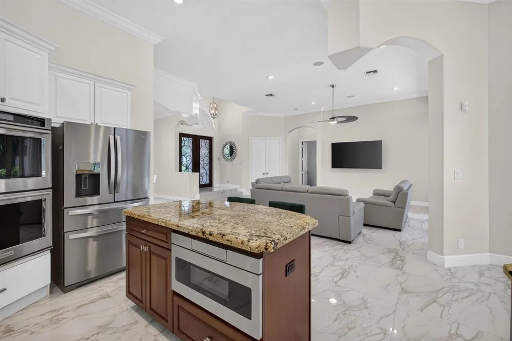 8055 Woodsmuir Drive West Palm Beach, FL 33412