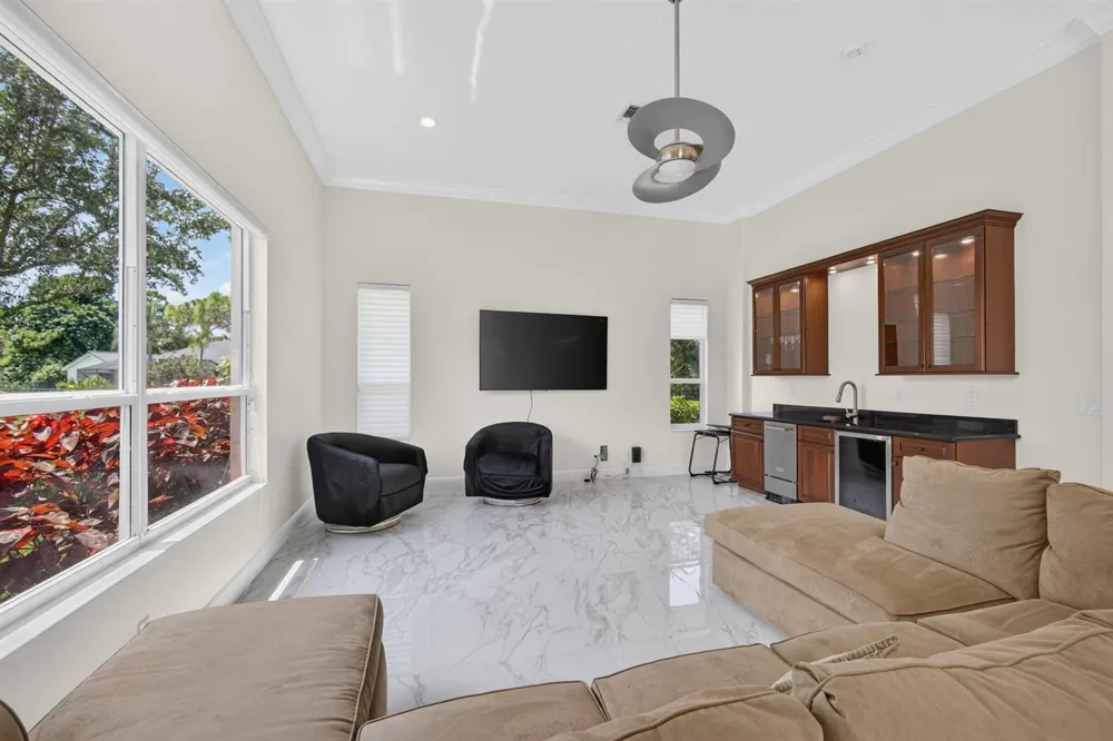 8055 Woodsmuir Drive West Palm Beach, FL 33412