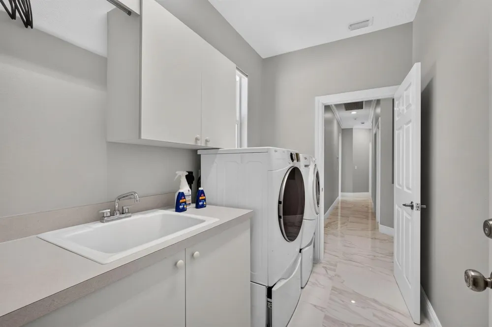 8055 Woodsmuir Drive West Palm Beach, FL 33412
