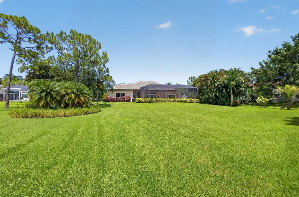 8055 Woodsmuir Drive West Palm Beach, FL 33412