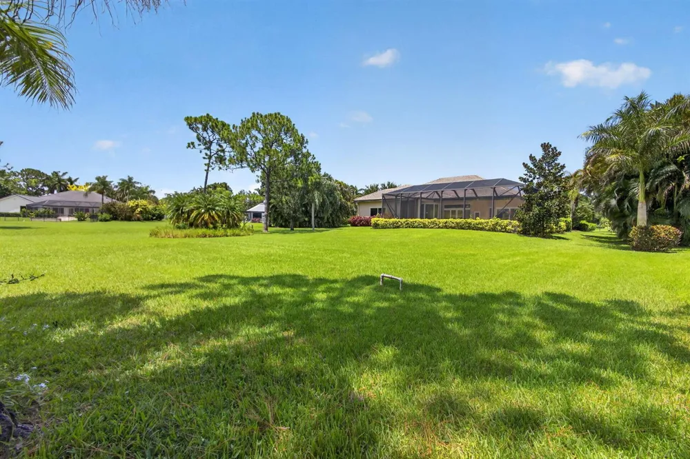 8055 Woodsmuir Drive West Palm Beach, FL 33412