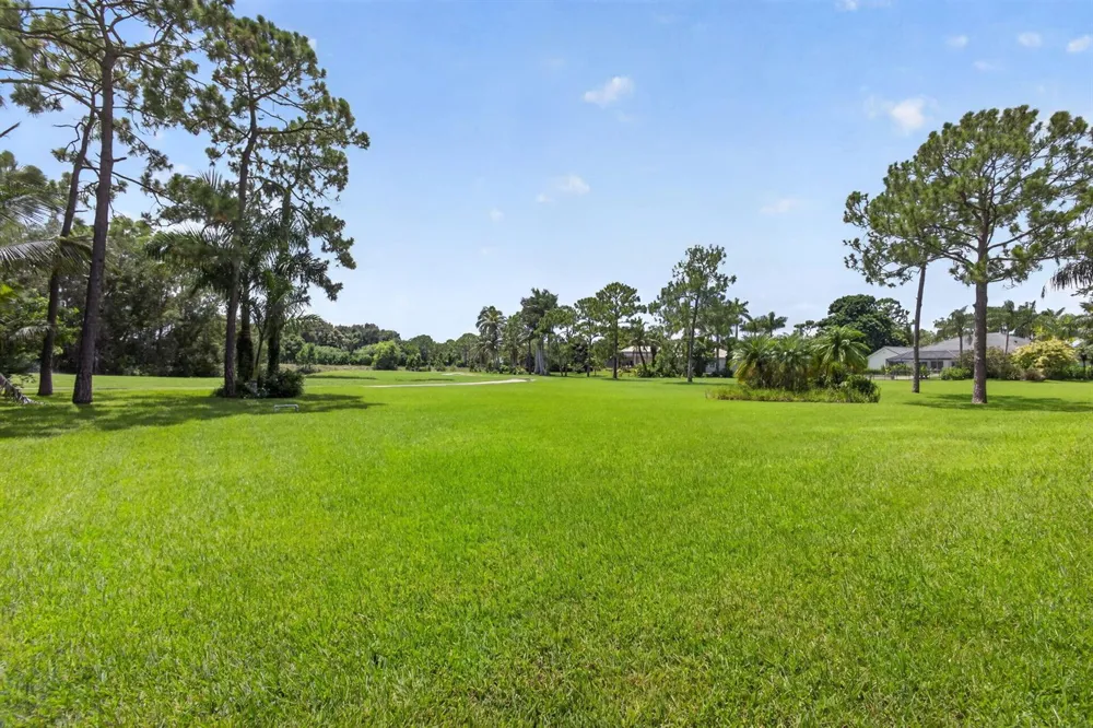 8055 Woodsmuir Drive West Palm Beach, FL 33412