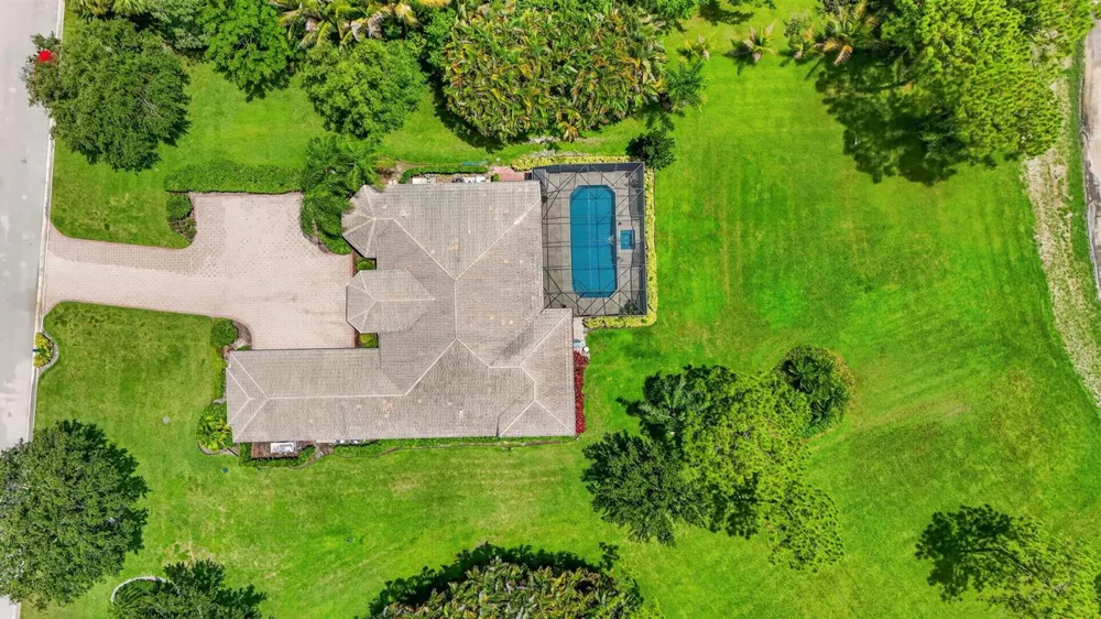 8055 Woodsmuir Drive West Palm Beach, FL 33412