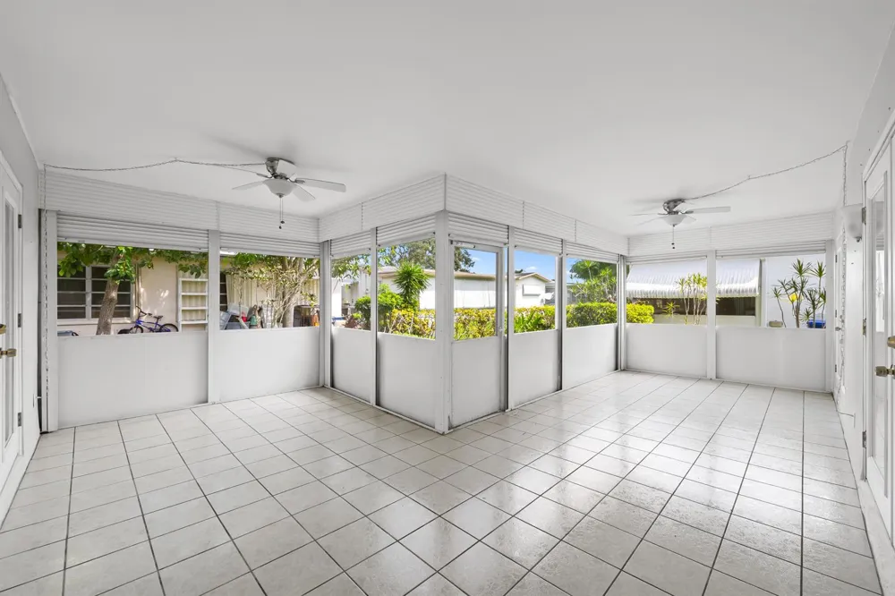 6995 NW 10TH COURT Margate, FL 33063
