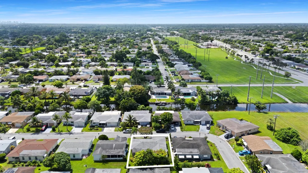6995 NW 10TH COURT Margate, FL 33063