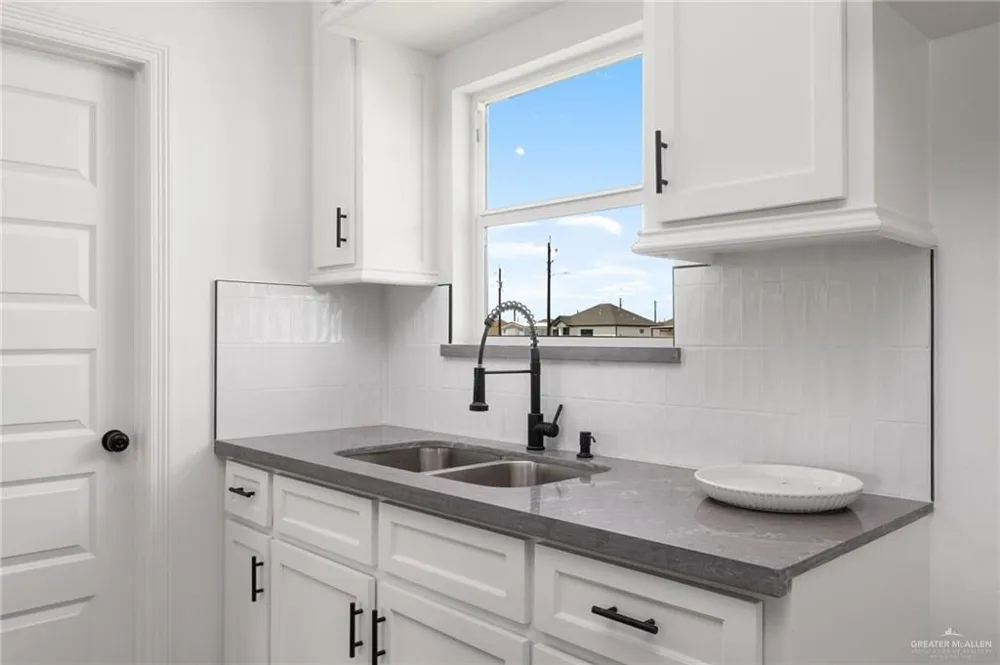 2316 Tuscany Road Weslaco, TX 78596