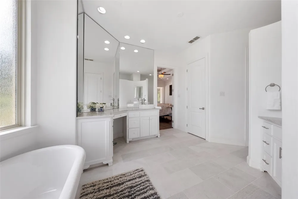 102 Whitney Court Aledo, TX 76008