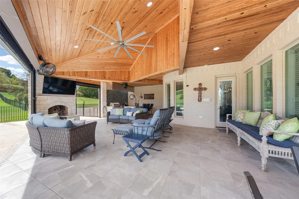 102 Whitney Court Aledo, TX 76008