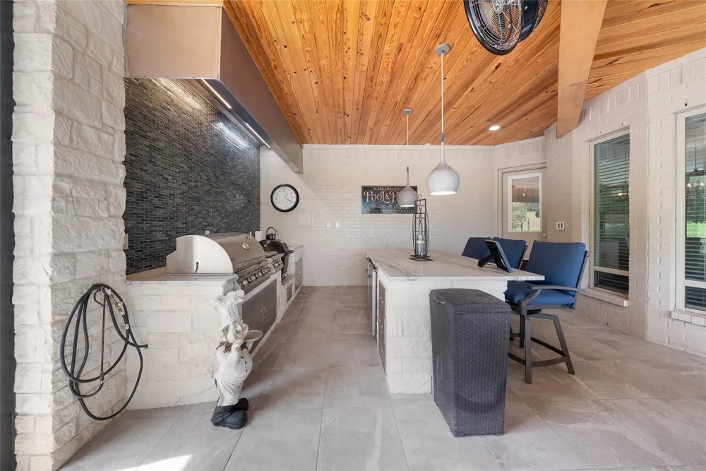 102 Whitney Court Aledo, TX 76008