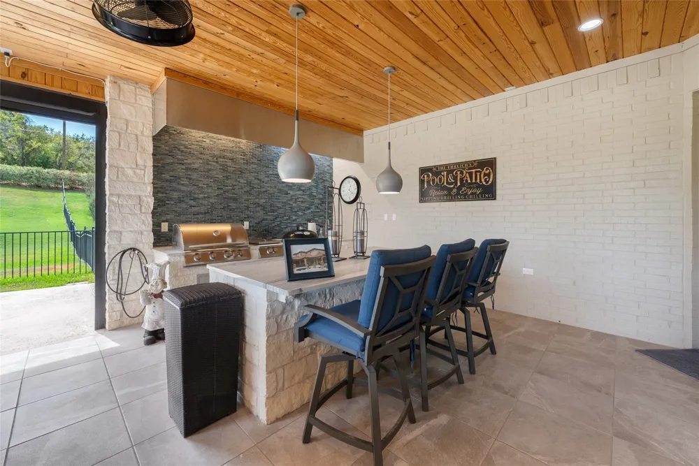 102 Whitney Court Aledo, TX 76008