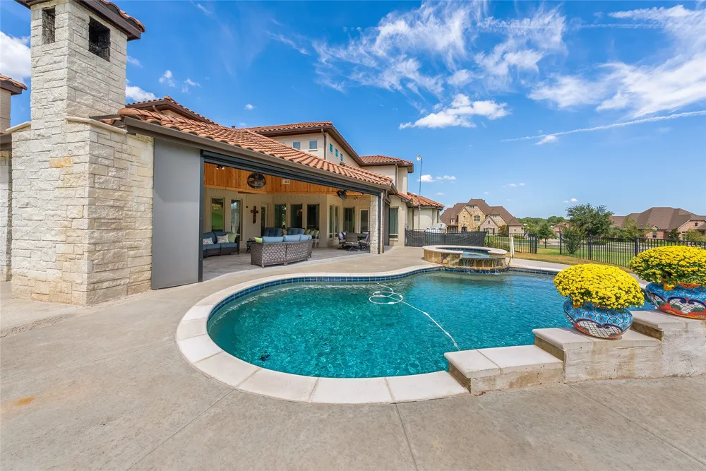 102 Whitney Court Aledo, TX 76008