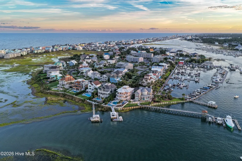 438 Oceana Way Carolina Beach, NC 28428