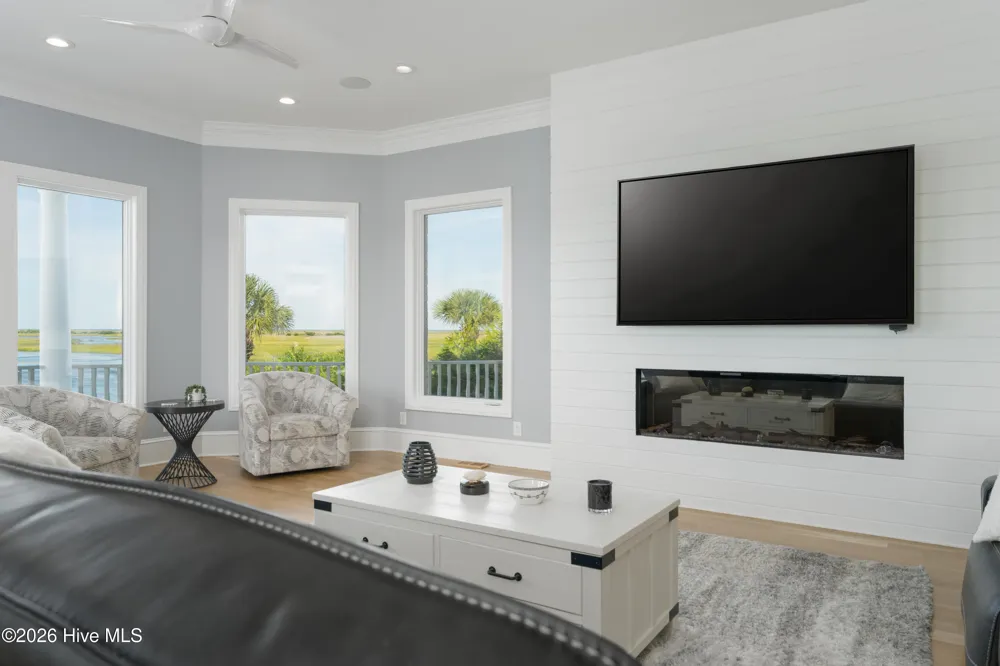 438 Oceana Way Carolina Beach, NC 28428