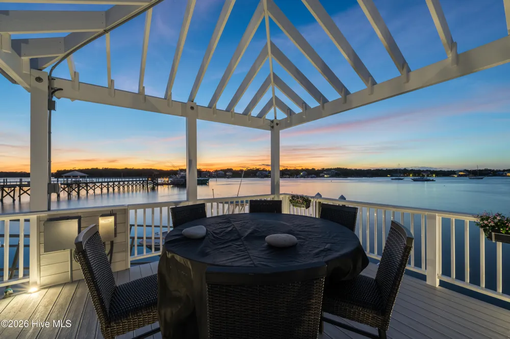 438 Oceana Way Carolina Beach, NC 28428