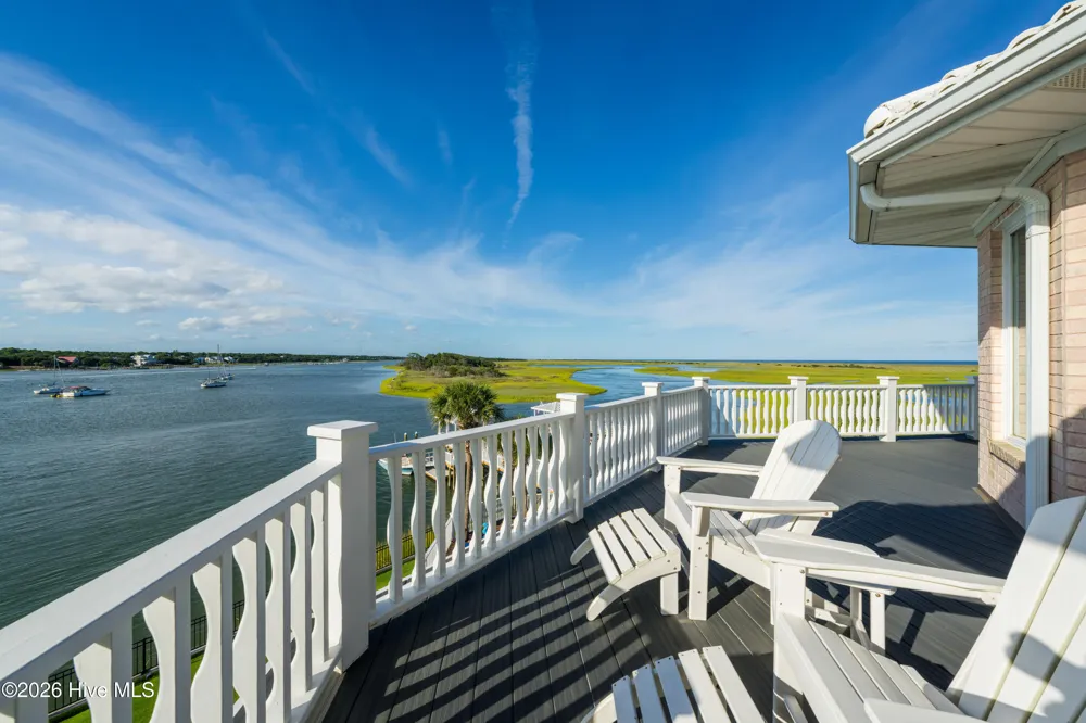 438 Oceana Way Carolina Beach, NC 28428