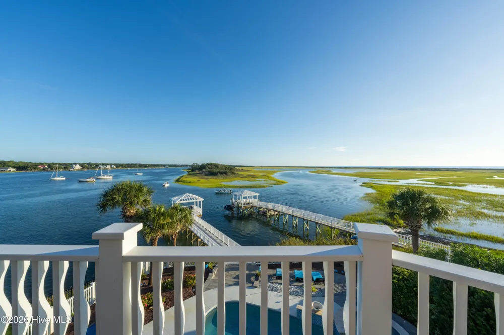 438 Oceana Way Carolina Beach, NC 28428