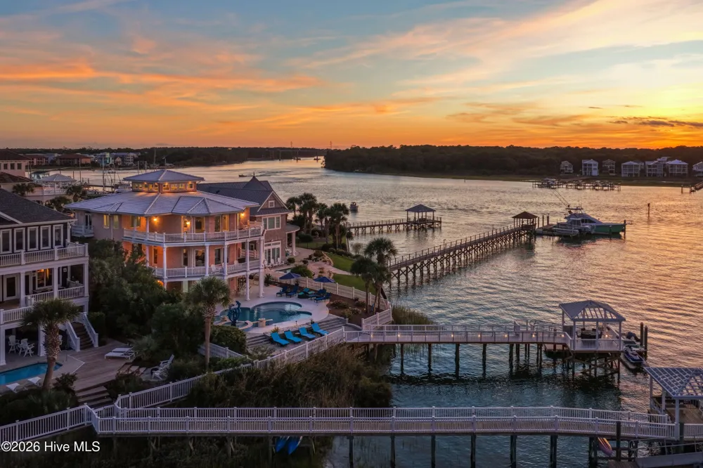 438 Oceana Way Carolina Beach, NC 28428