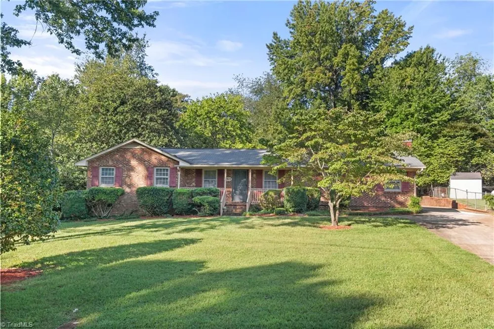 2909 Marlborough Road Burlington, NC 27215