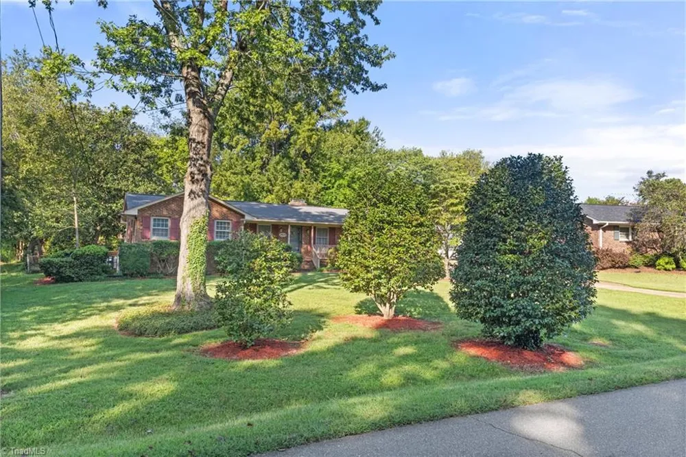 2909 Marlborough Road Burlington, NC 27215