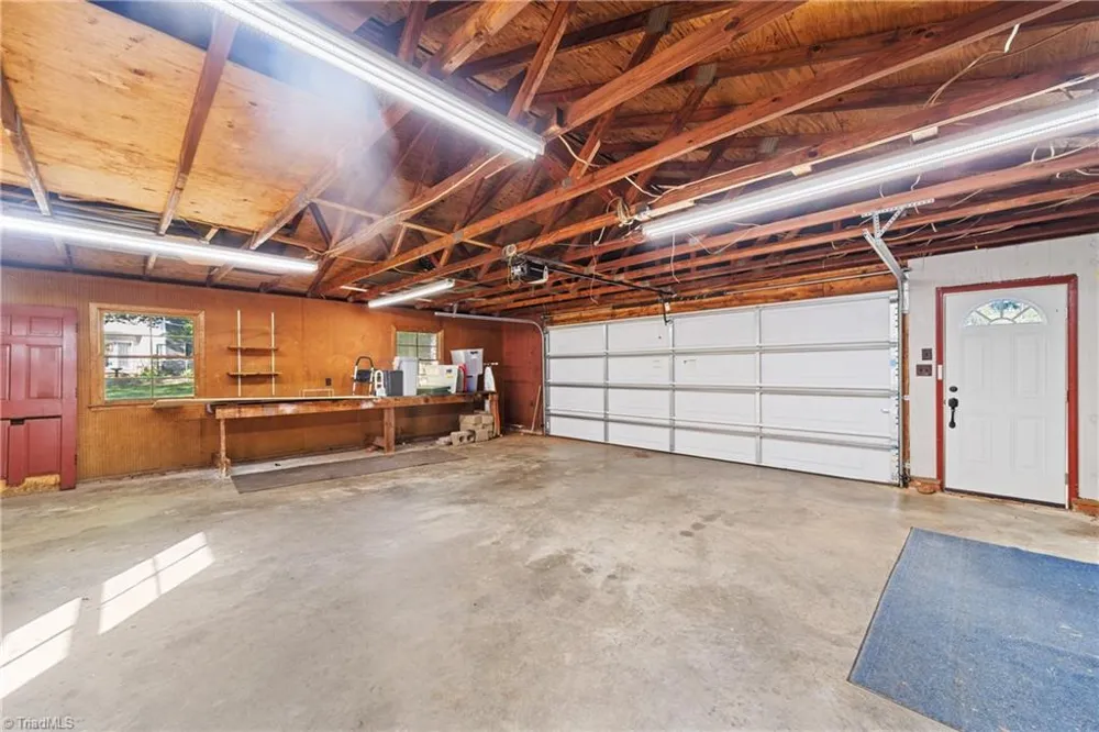 2909 Marlborough Road Burlington, NC 27215