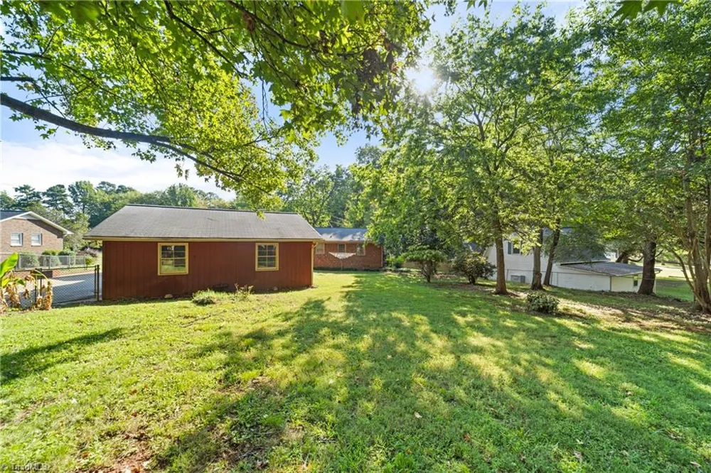 2909 Marlborough Road Burlington, NC 27215