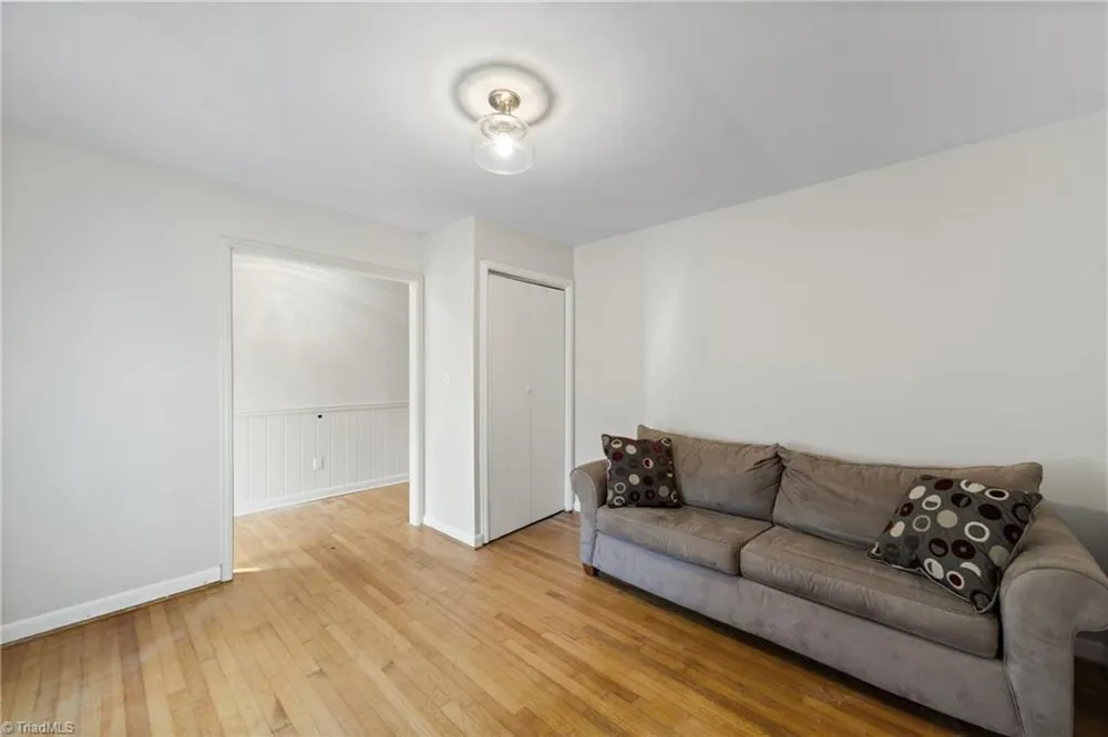 2909 Marlborough Road Burlington, NC 27215