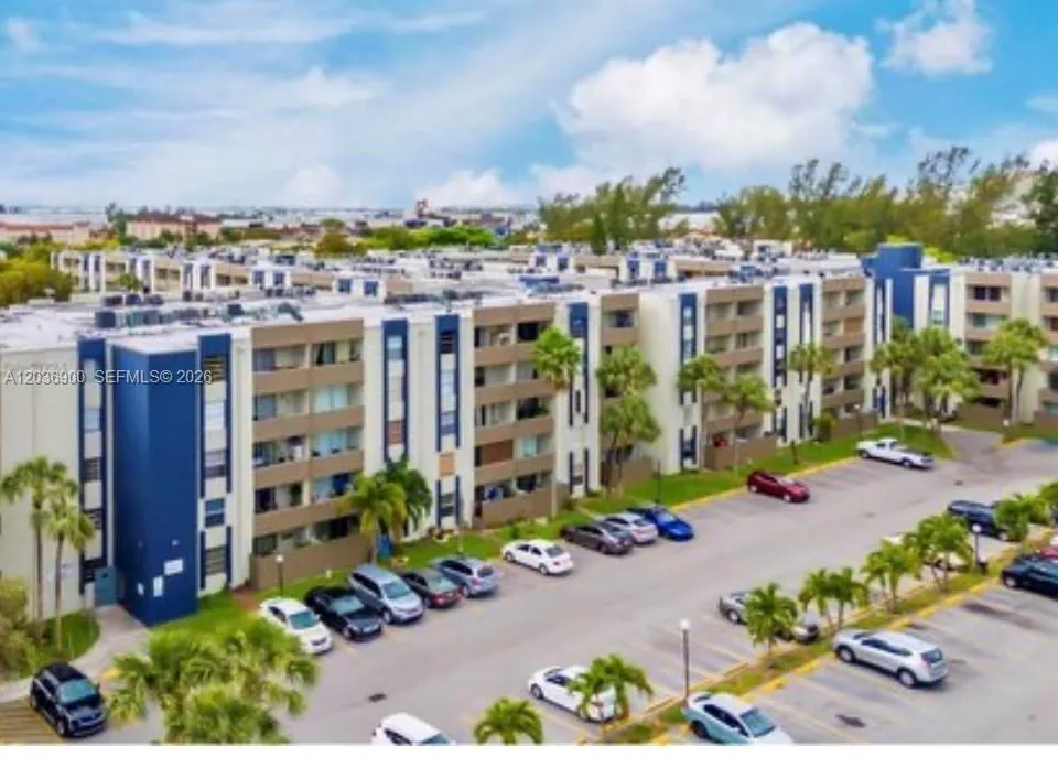10090 NW 80th Ct #1158 Hialeah Gardens, FL 33016