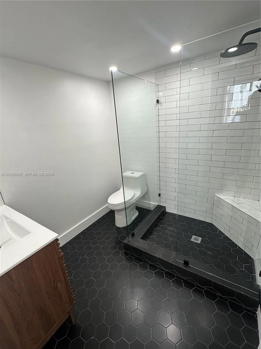 10090 NW 80th Ct #1158 Hialeah Gardens, FL 33016