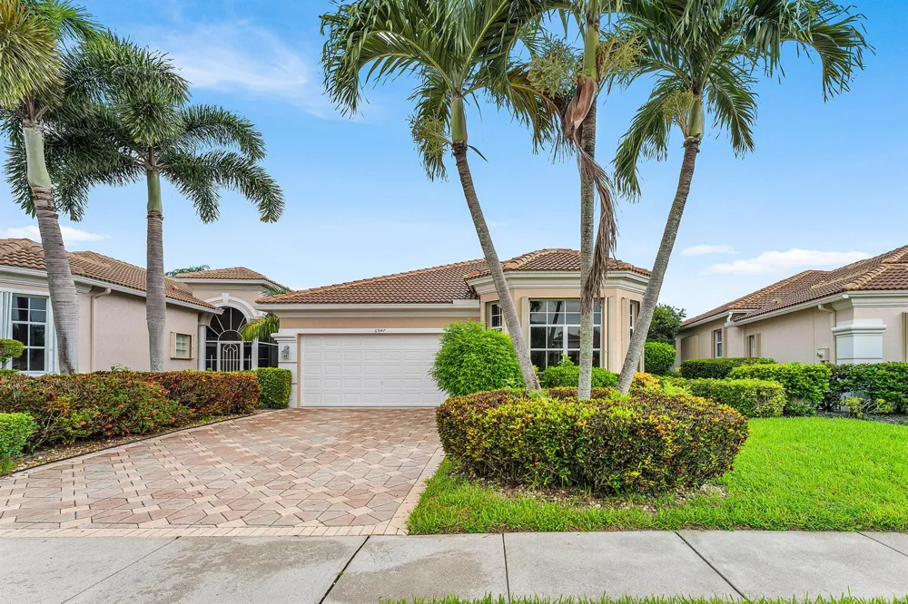 6947 FAIRWAY LAKES DRIVE Boynton Beach, FL 33472