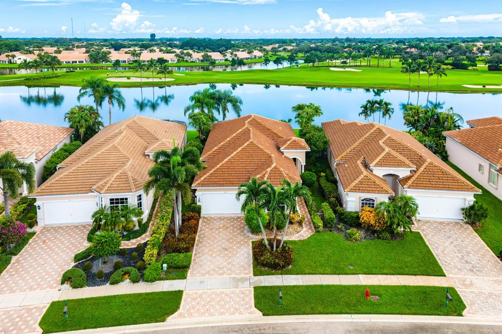 6947 FAIRWAY LAKES DRIVE Boynton Beach, FL 33472