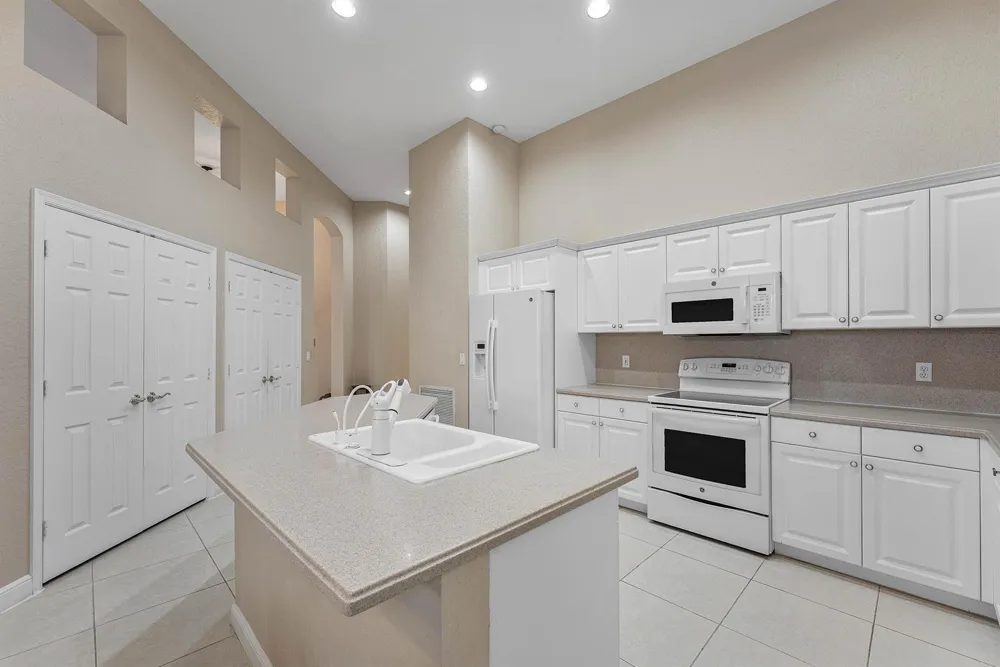 6947 FAIRWAY LAKES DRIVE Boynton Beach, FL 33472