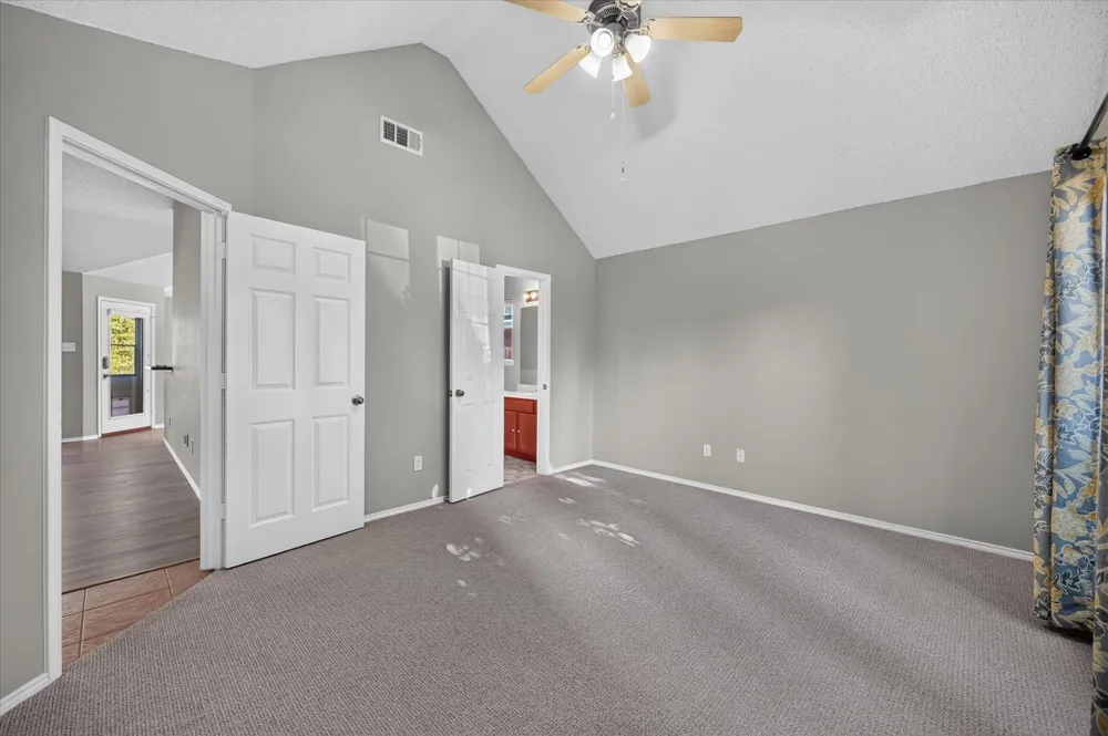 912 Cole Avenue Denton, TX 76208