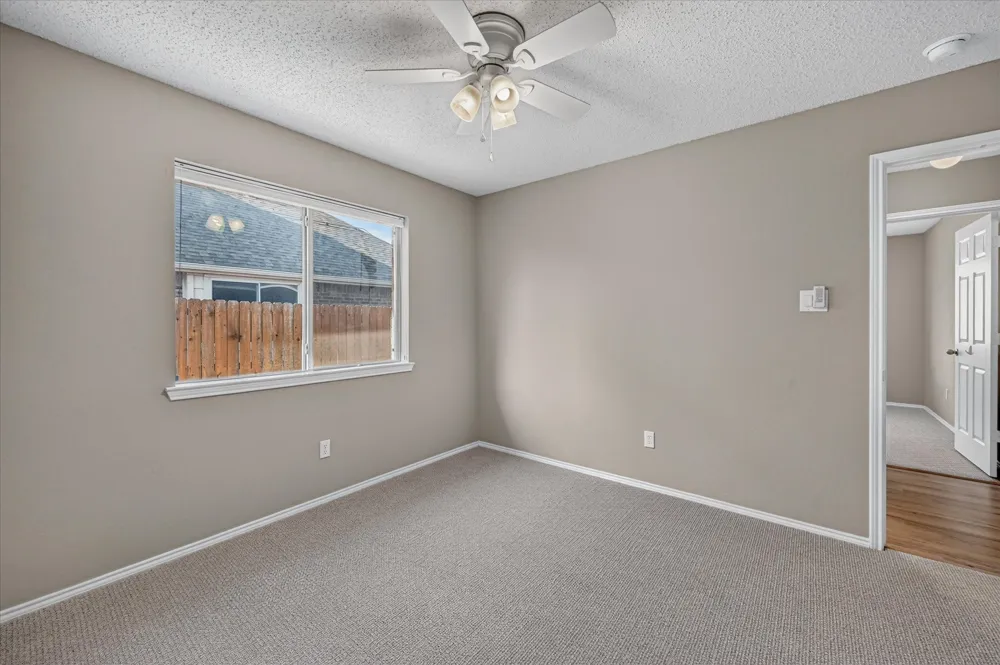 912 Cole Avenue Denton, TX 76208