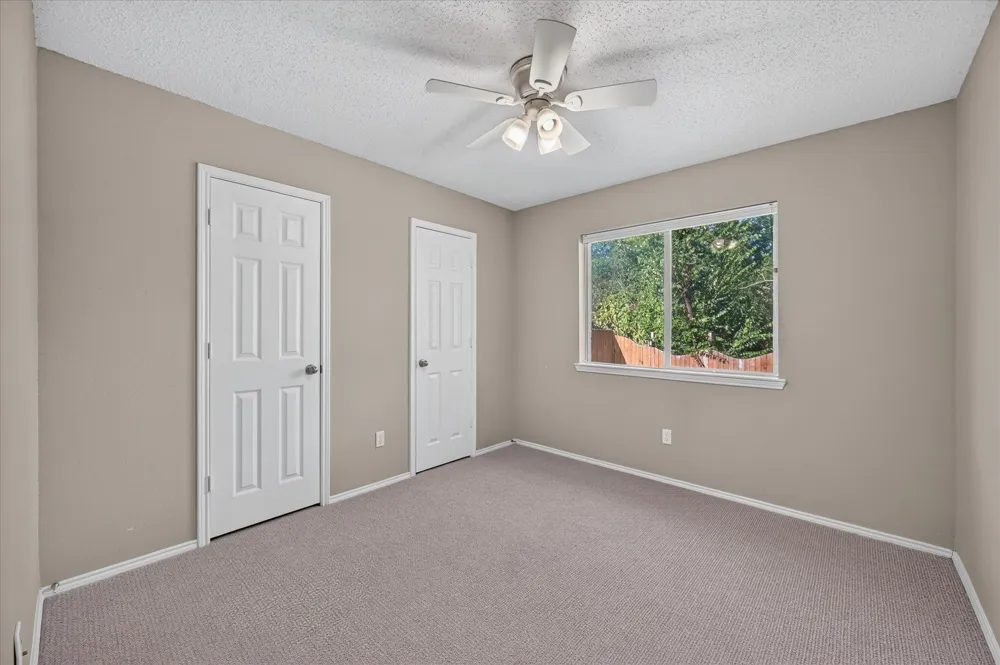912 Cole Avenue Denton, TX 76208