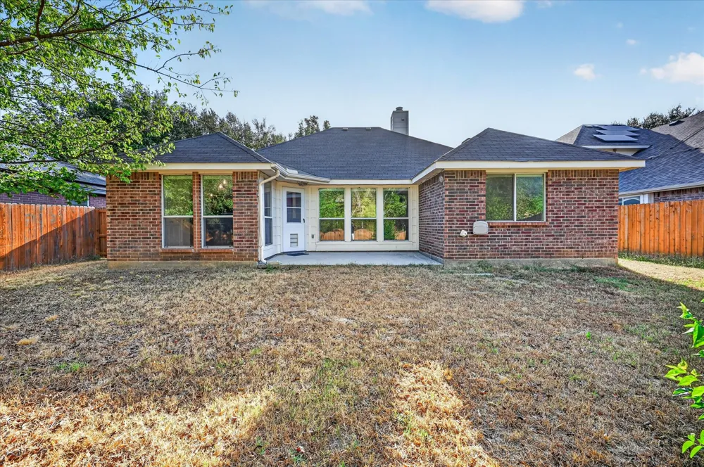 912 Cole Avenue Denton, TX 76208