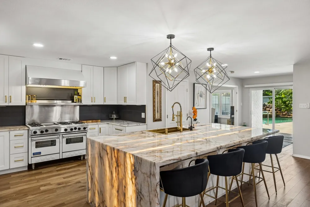 4093 Brazos Drive Carrollton, TX 75007