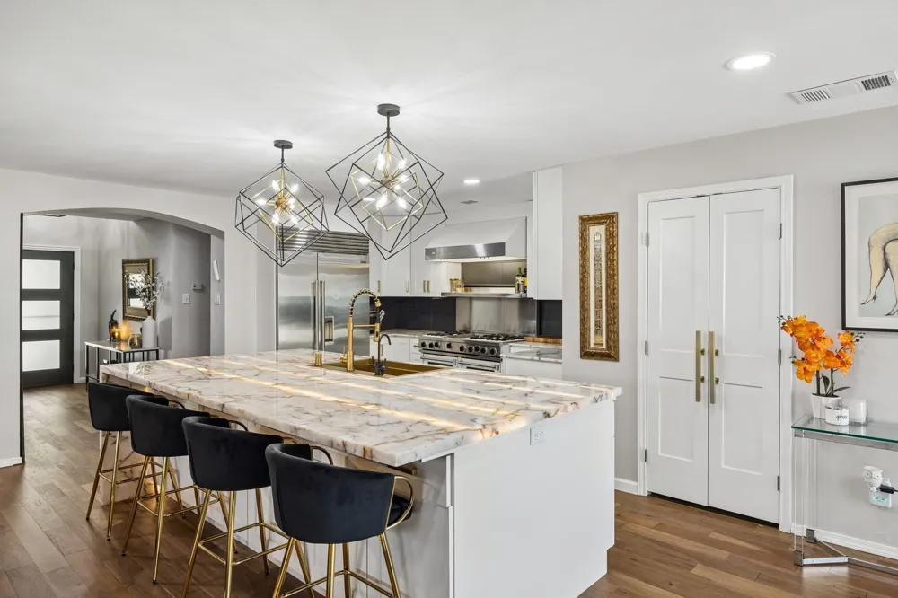 4093 Brazos Drive Carrollton, TX 75007