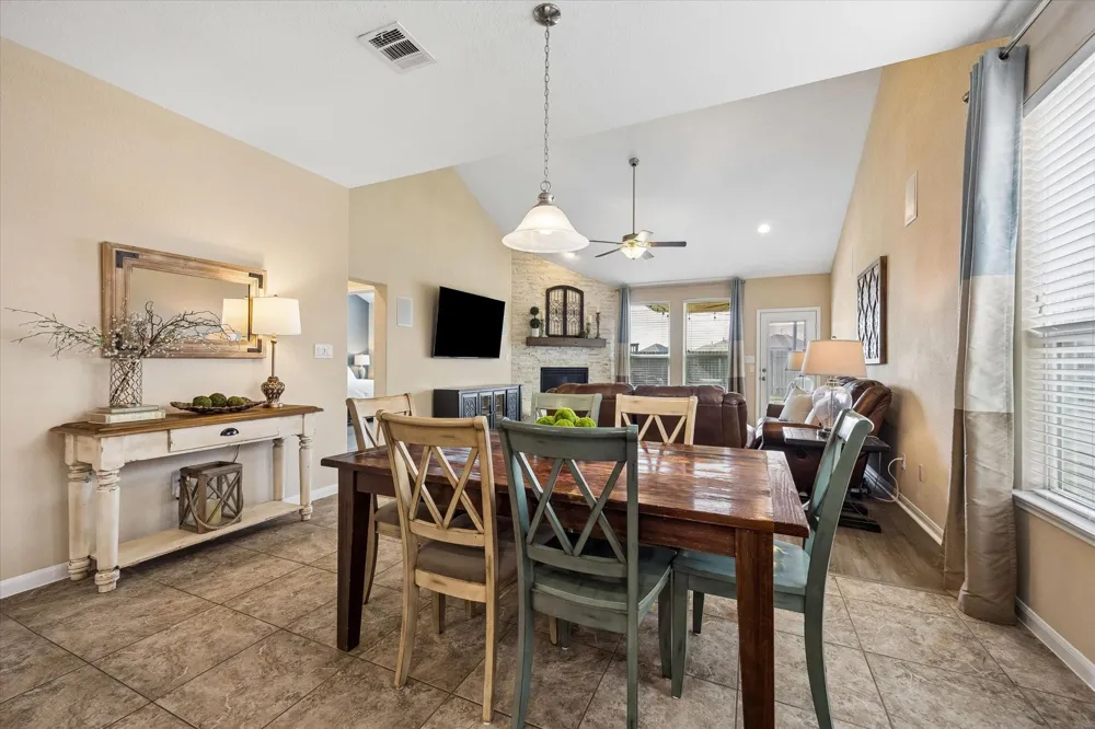 9961 Daisy Field Lane Brookshire, TX 77423