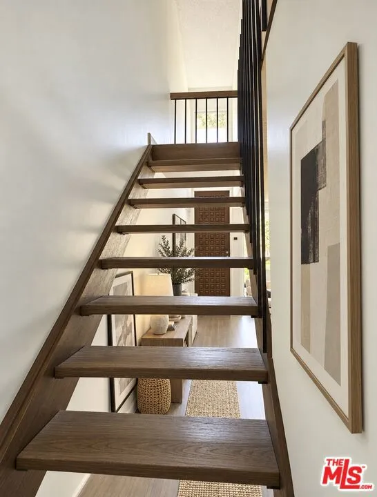 5951 Canterbury Drive #14 Culver City, CA 90230