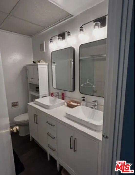 5951 Canterbury Drive #14 Culver City, CA 90230