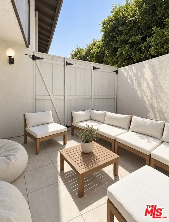 5951 Canterbury Drive #14 Culver City, CA 90230