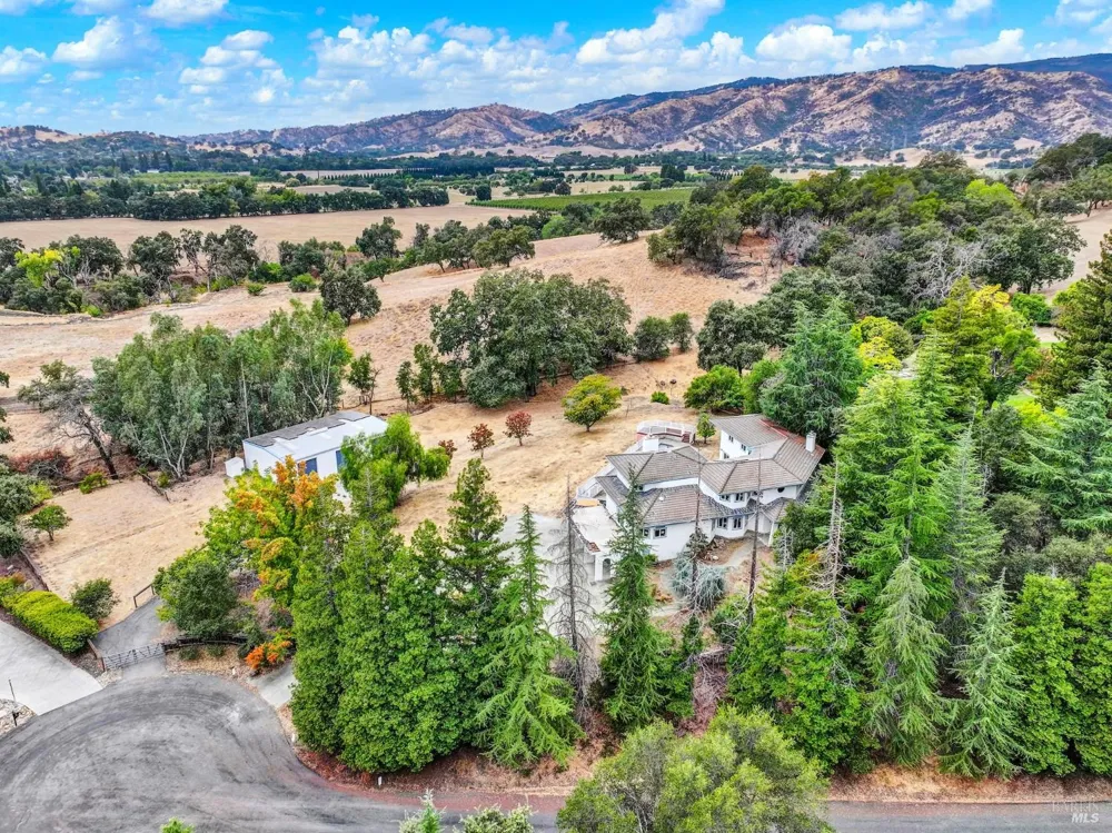 3966 Rustic Lane Vacaville, CA 95688