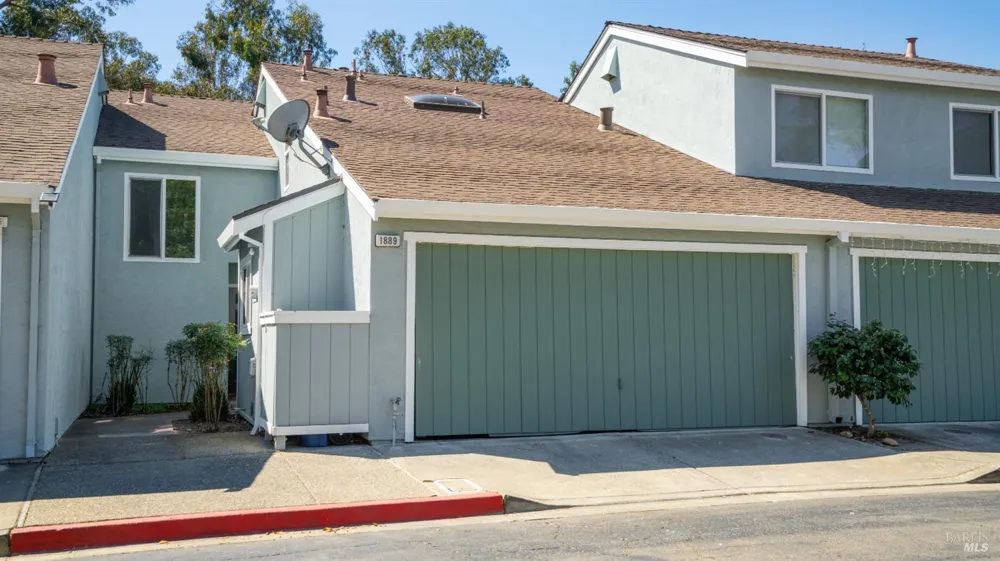 1889 Chantilly Lane Hayward, CA 94541