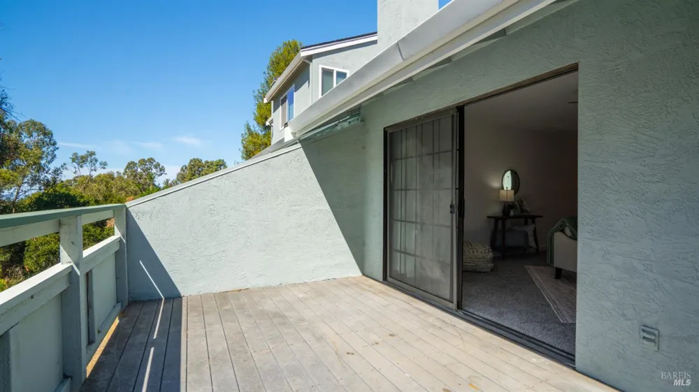 1889 Chantilly Lane Hayward, CA 94541