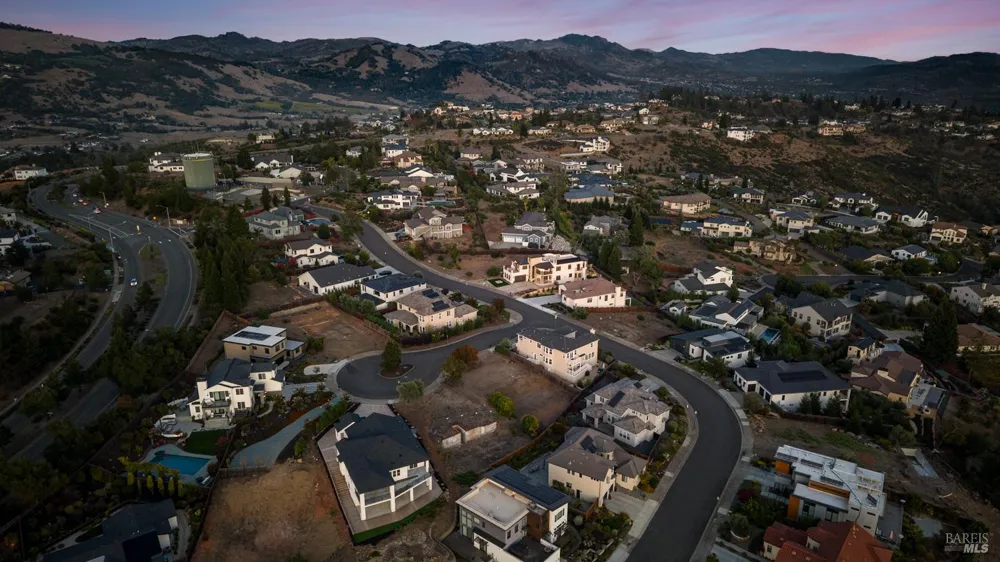 3709 Stanhope Court Santa Rosa, CA 95404