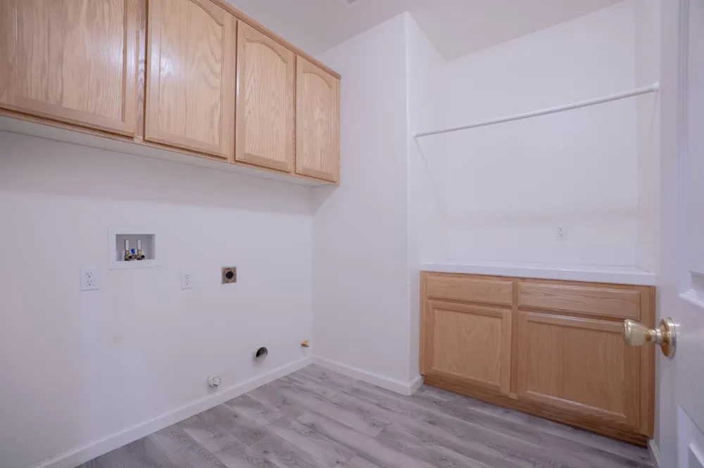 16770 Cowell Drive Esparto, CA 95627