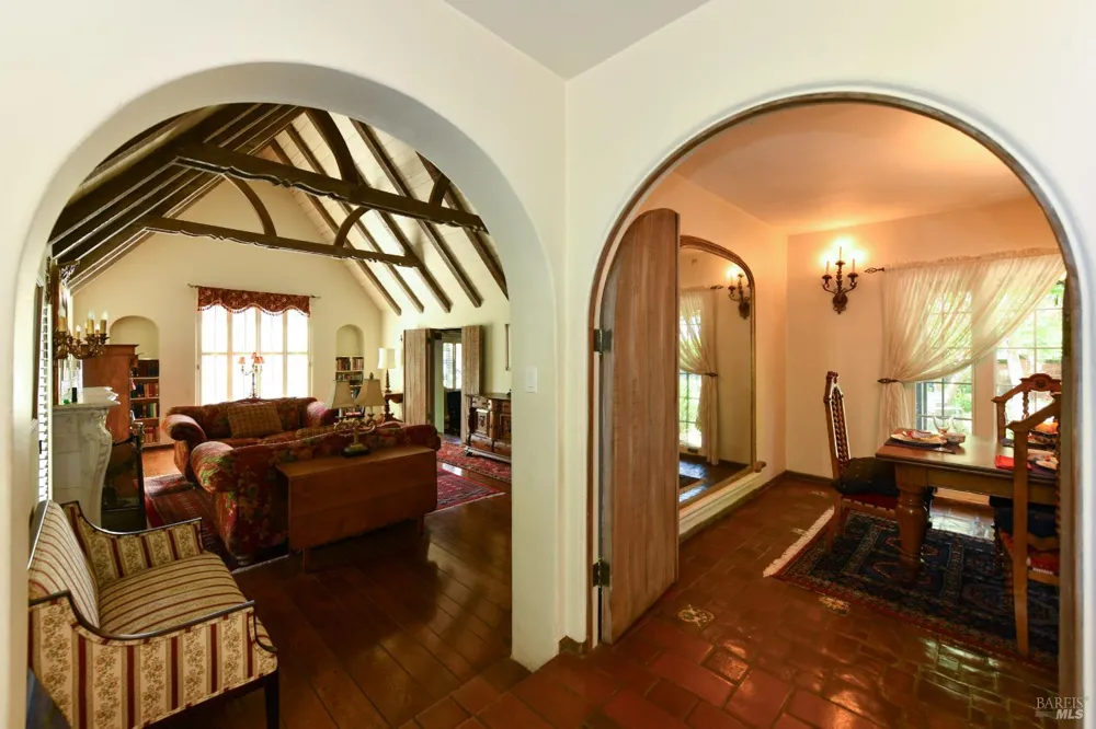 1313 Saint Helena Avenue Santa Rosa, CA 95404
