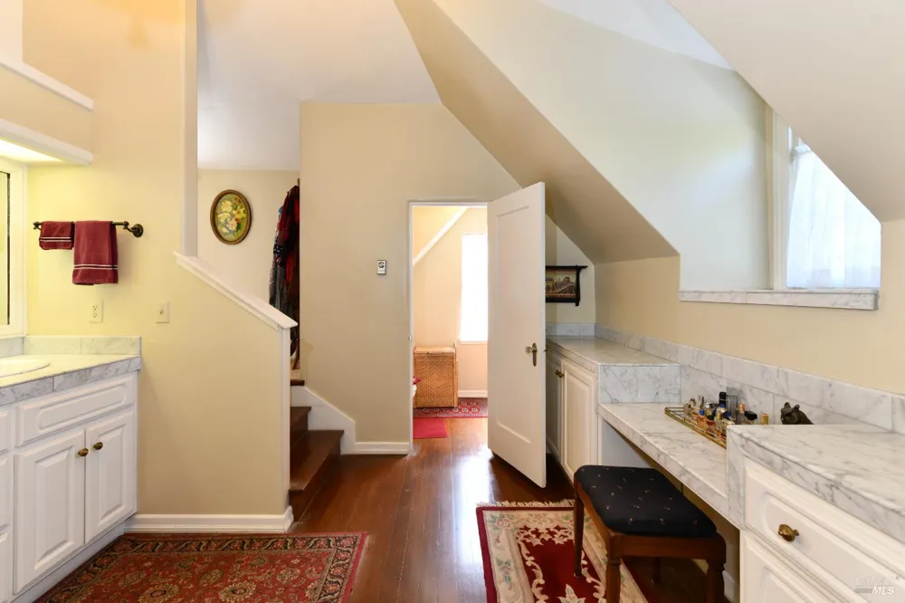 1313 Saint Helena Avenue Santa Rosa, CA 95404